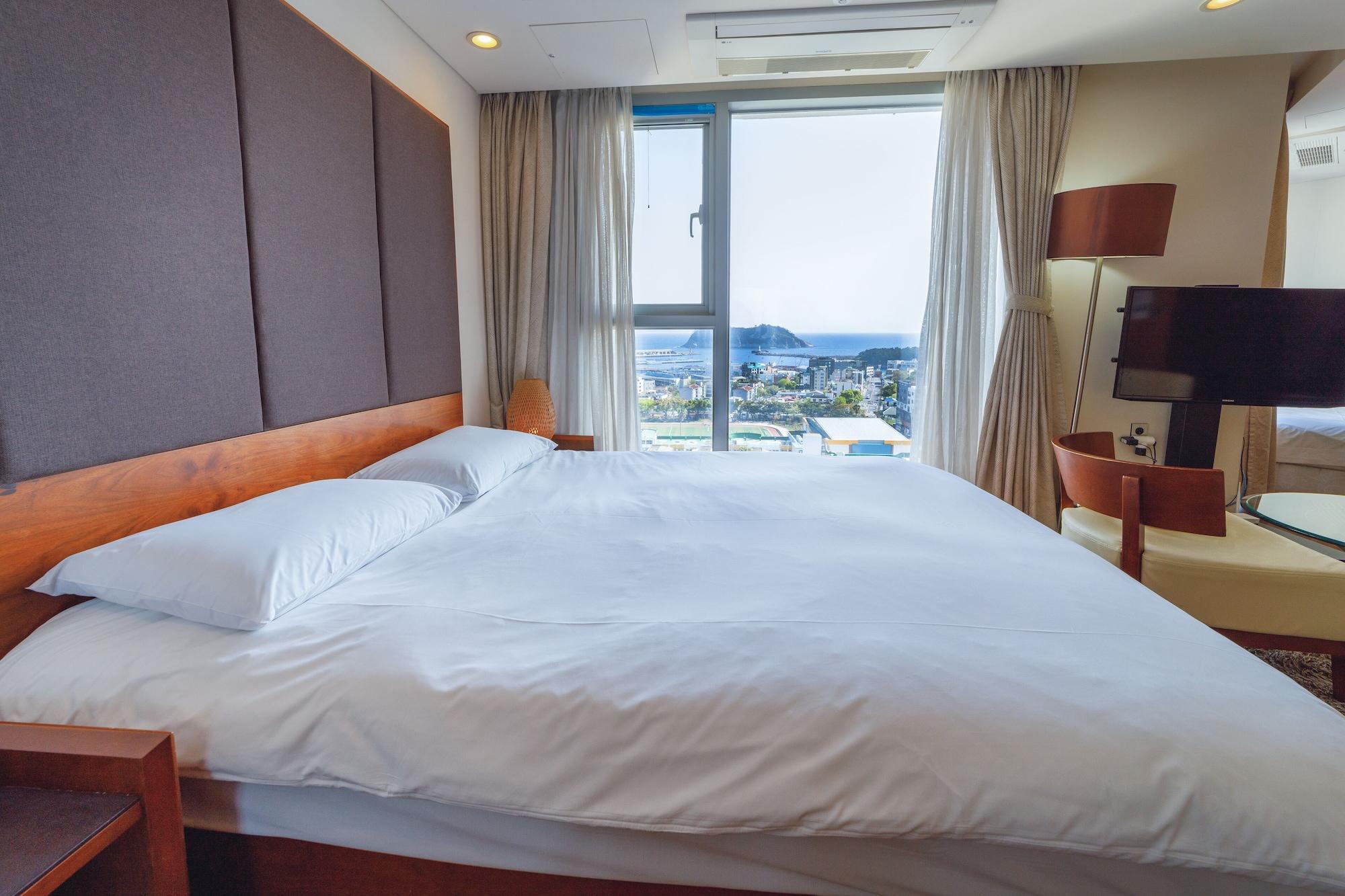 The Island Blue Hotel Seogwipo Exteriör bild